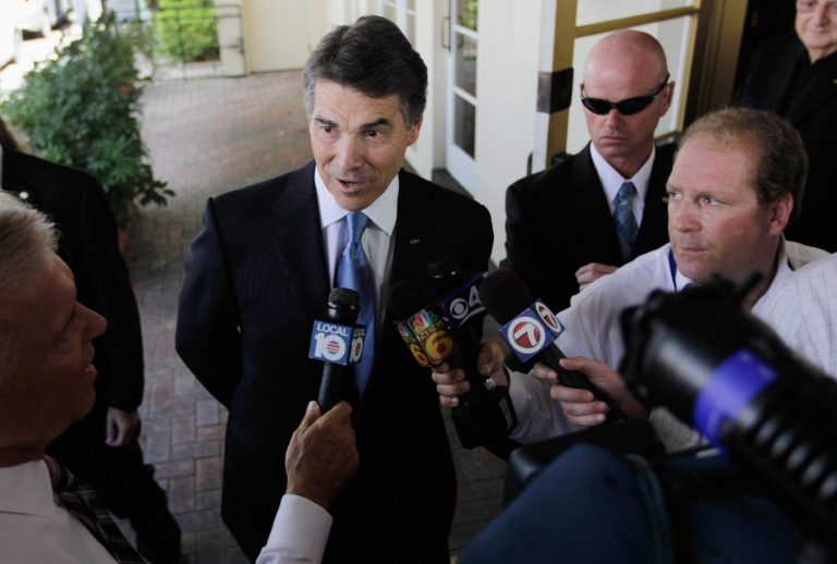 Perry hits Romney: ‘We don’t need Obama lite’