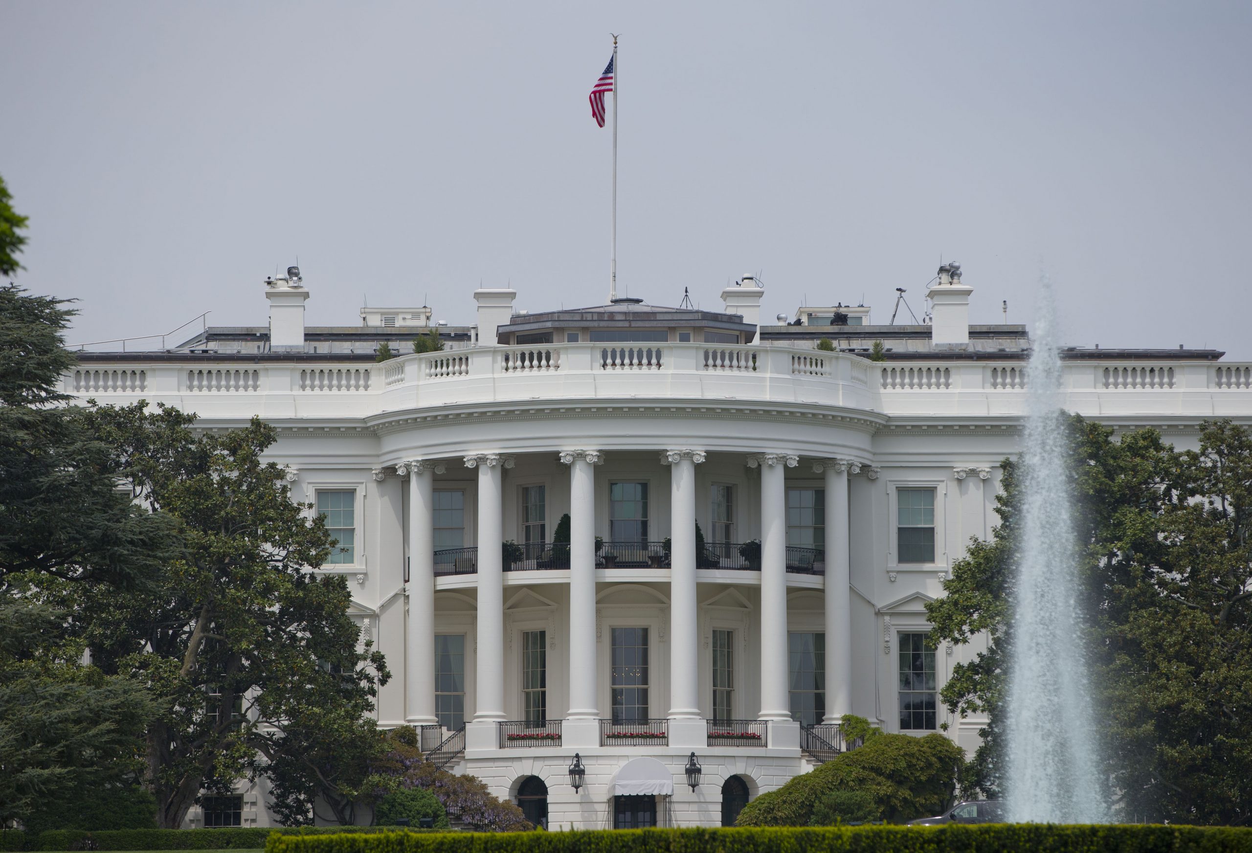 Obama aides tackle Hill foreign policy concerns
