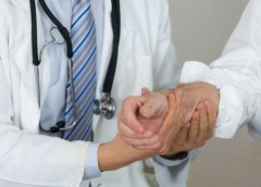 Extendicare reaches record settlement for providing ‘worthless’ nursing services