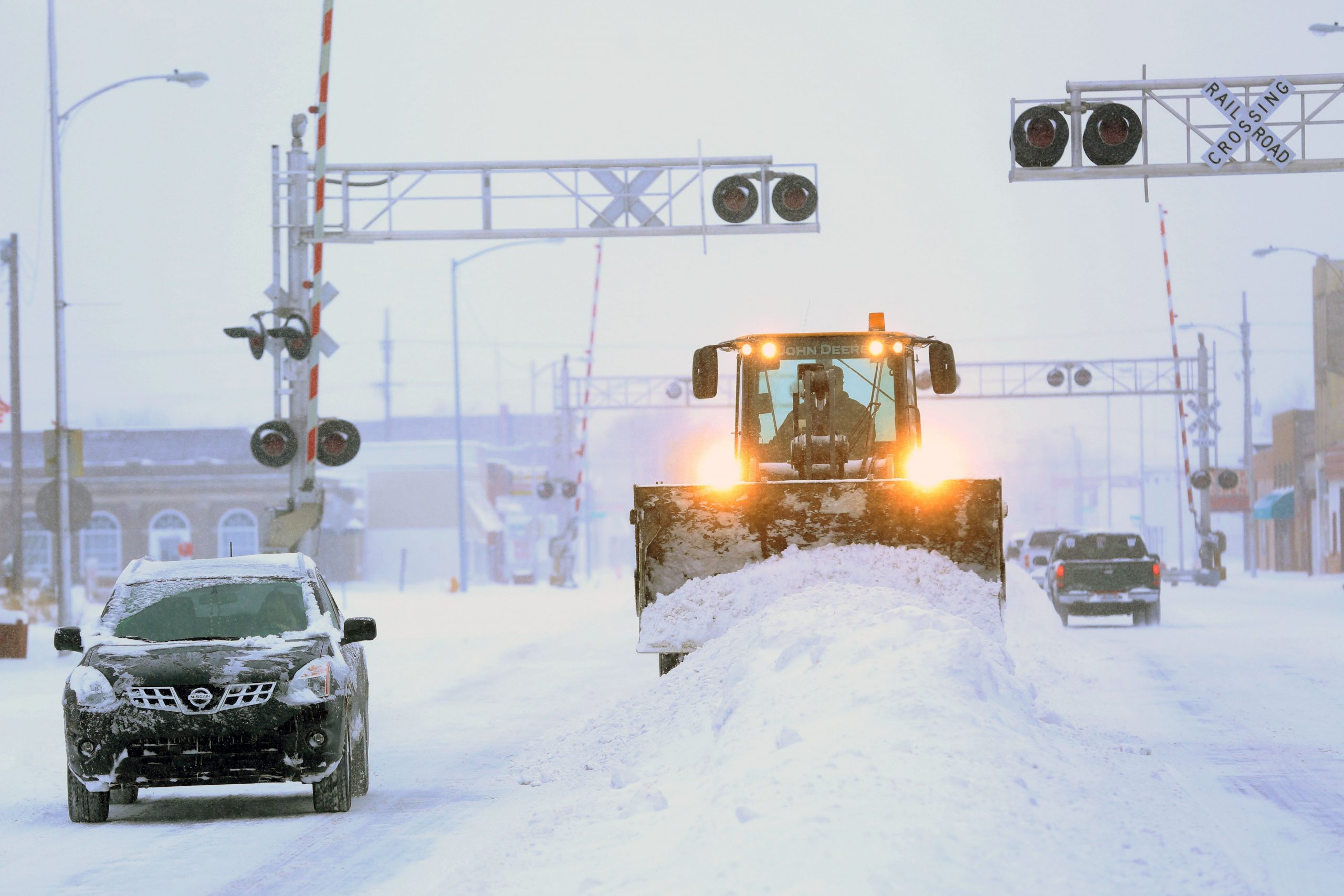 Oil price extends gains amid cold US weather