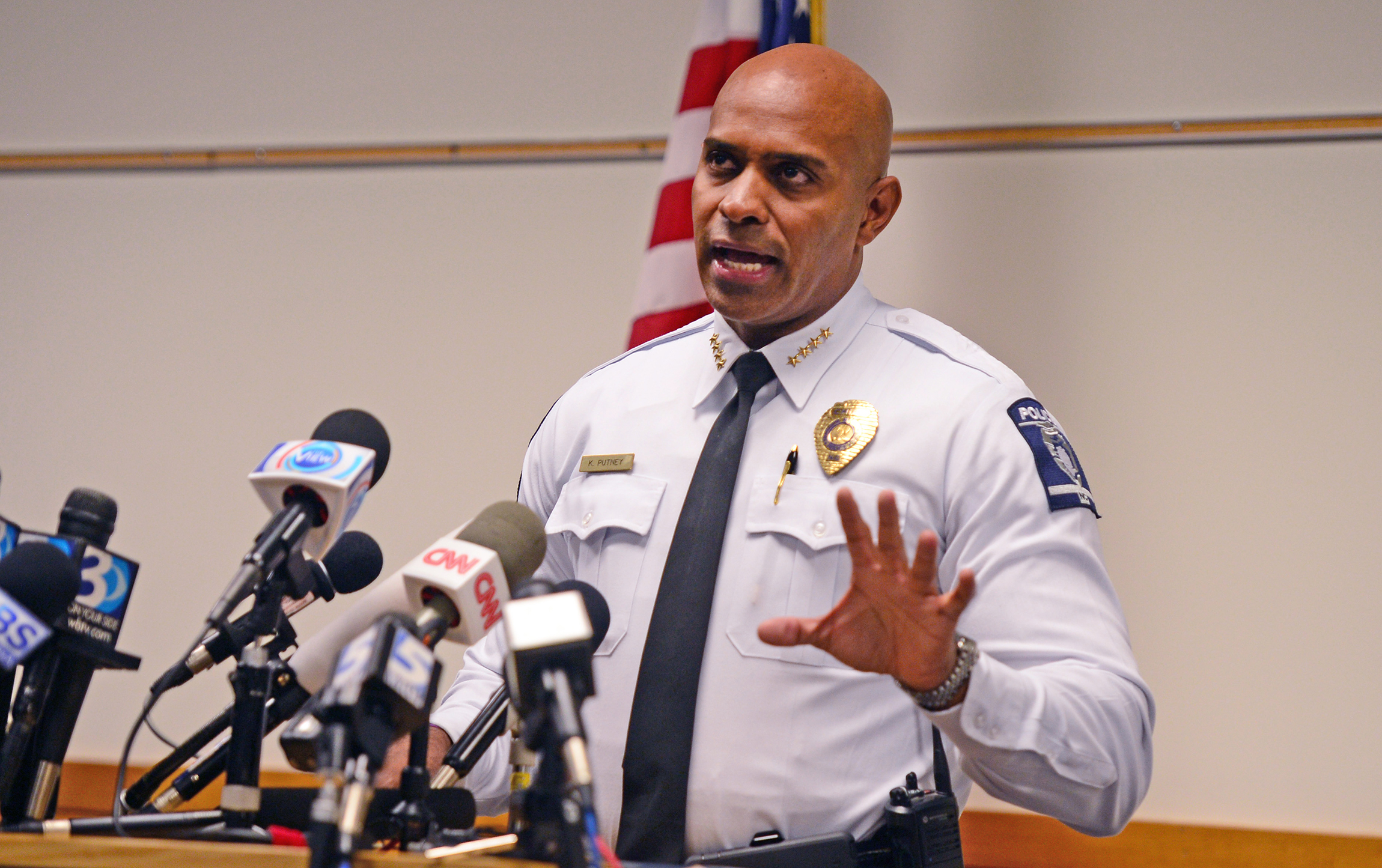Charlotte police release new video of Keith Lamont Scott shooting