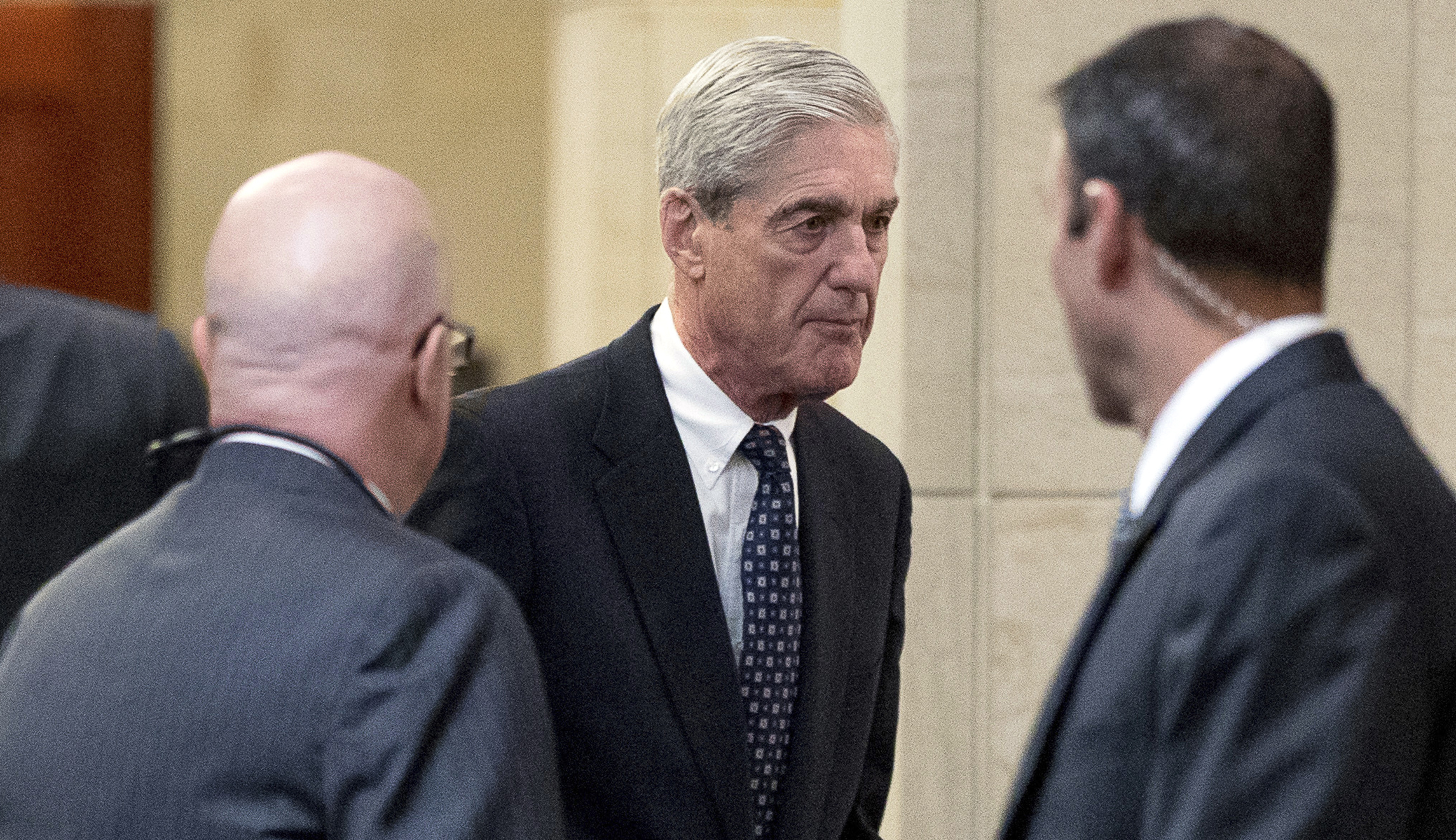 Barr says DOJ would support Mueller if he ignores subpoena