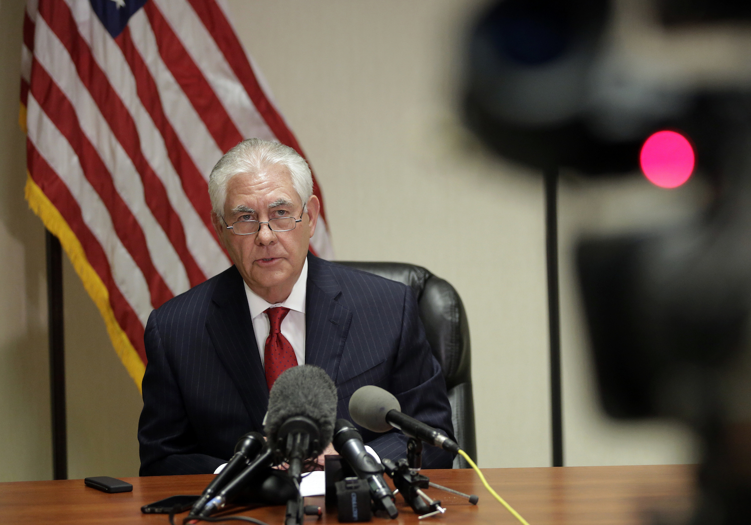 Rex Tillerson: US organizing coalition to remove Assad