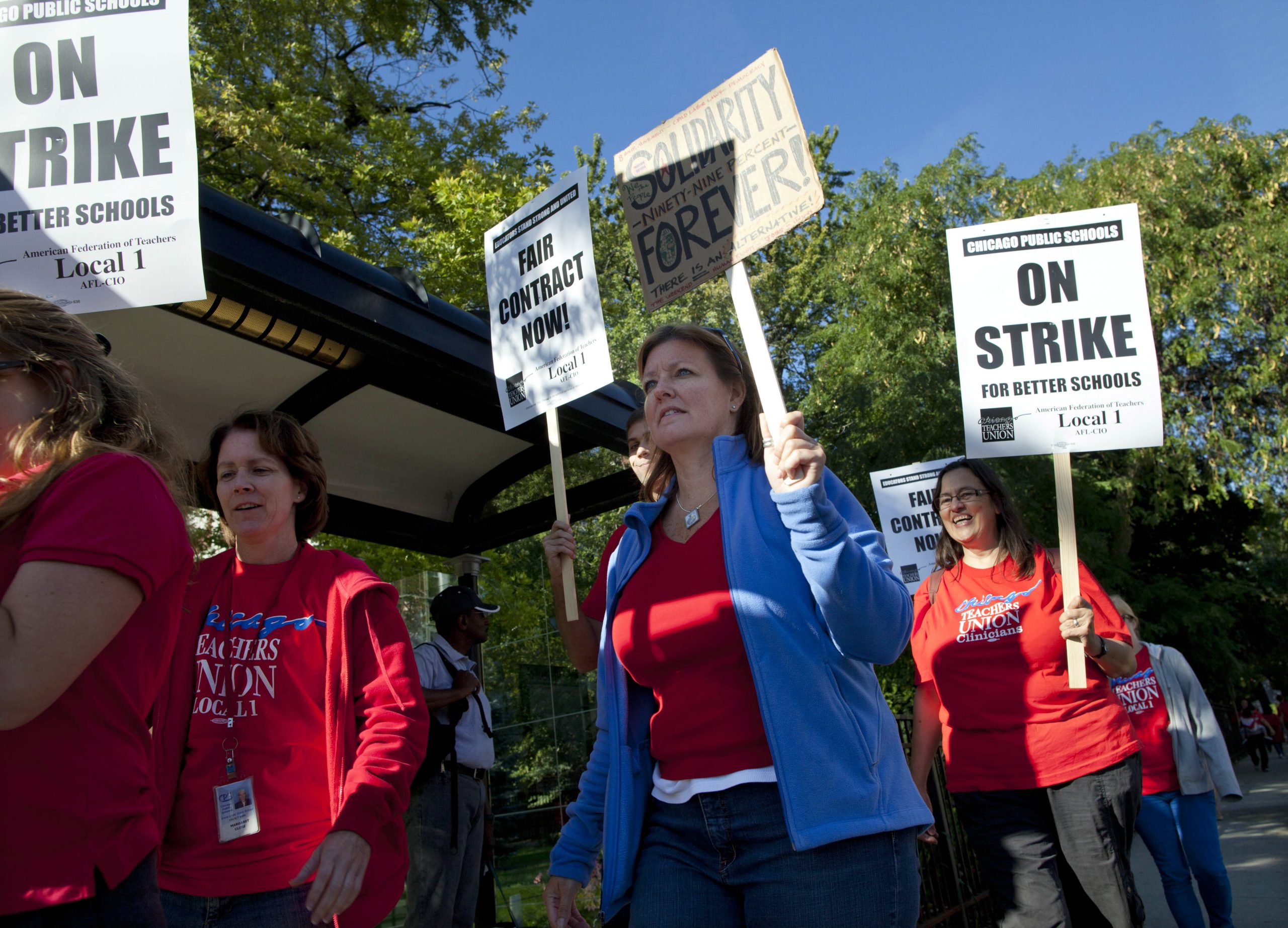 Unions to vow not to picket the Democratic National Convention in peace agreement