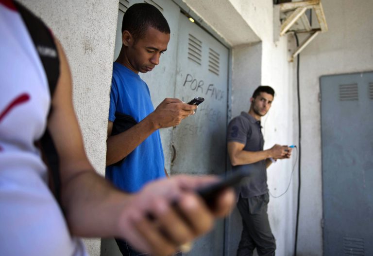 White House defends ‘Cuban Twitter’ to stir unrest