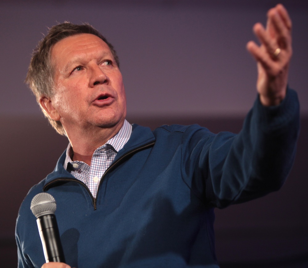 Kasich Jabs Trump’s Foreign Policy