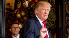Democrats tie Trump to Russia as Republicans focus on leaks