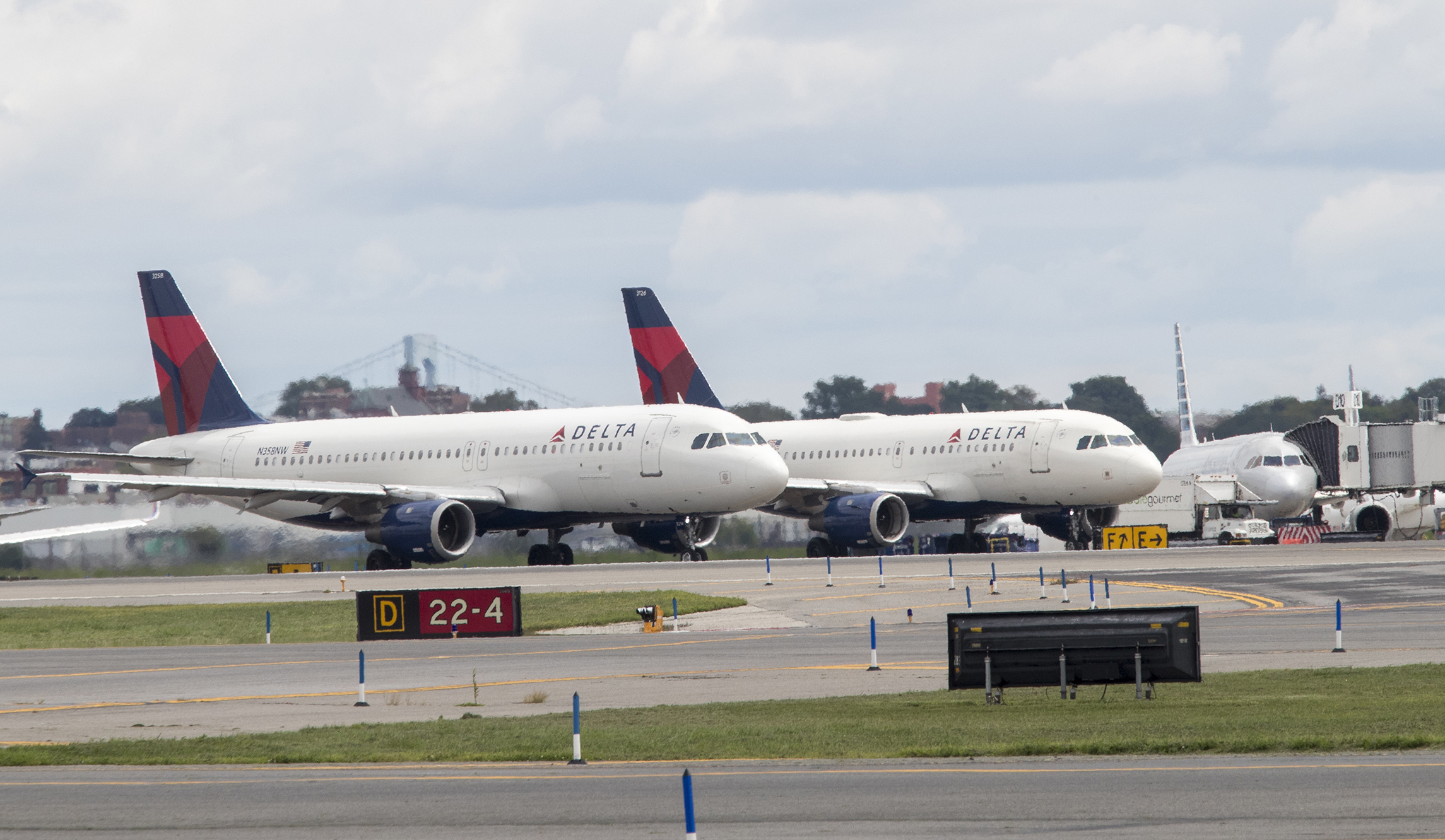 How US airlines are deceiving you about their foreign competitors