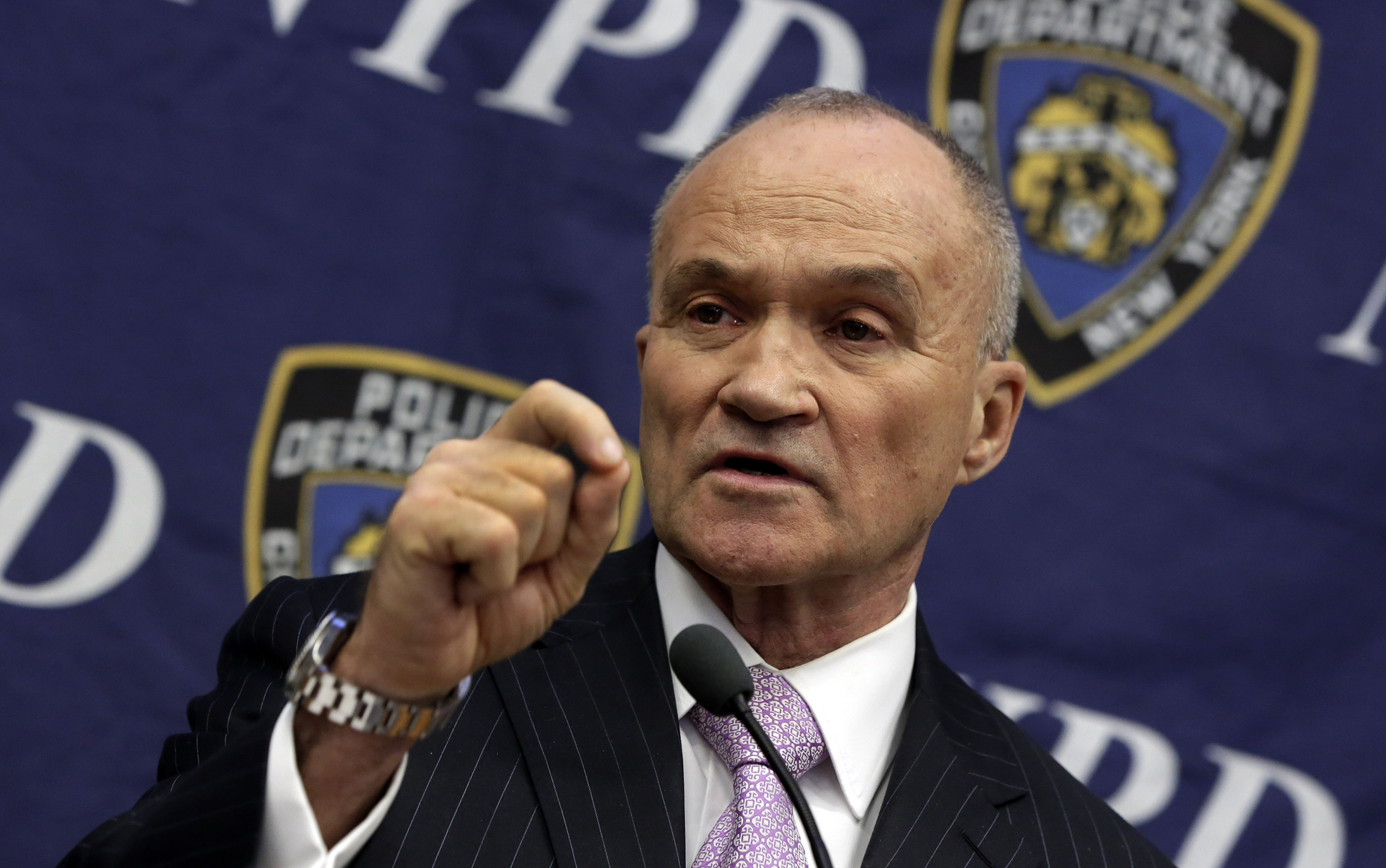 Ex-NYPD chief praises Trump’s tougher immigrant vetting plans