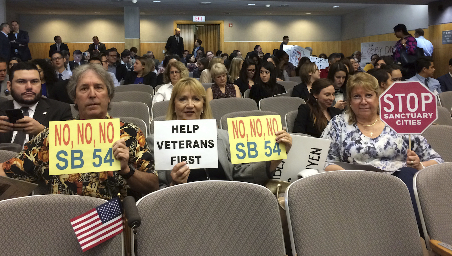 Sessions’ threat to defund sanctuary cities dominates Judiciary Committee meeting