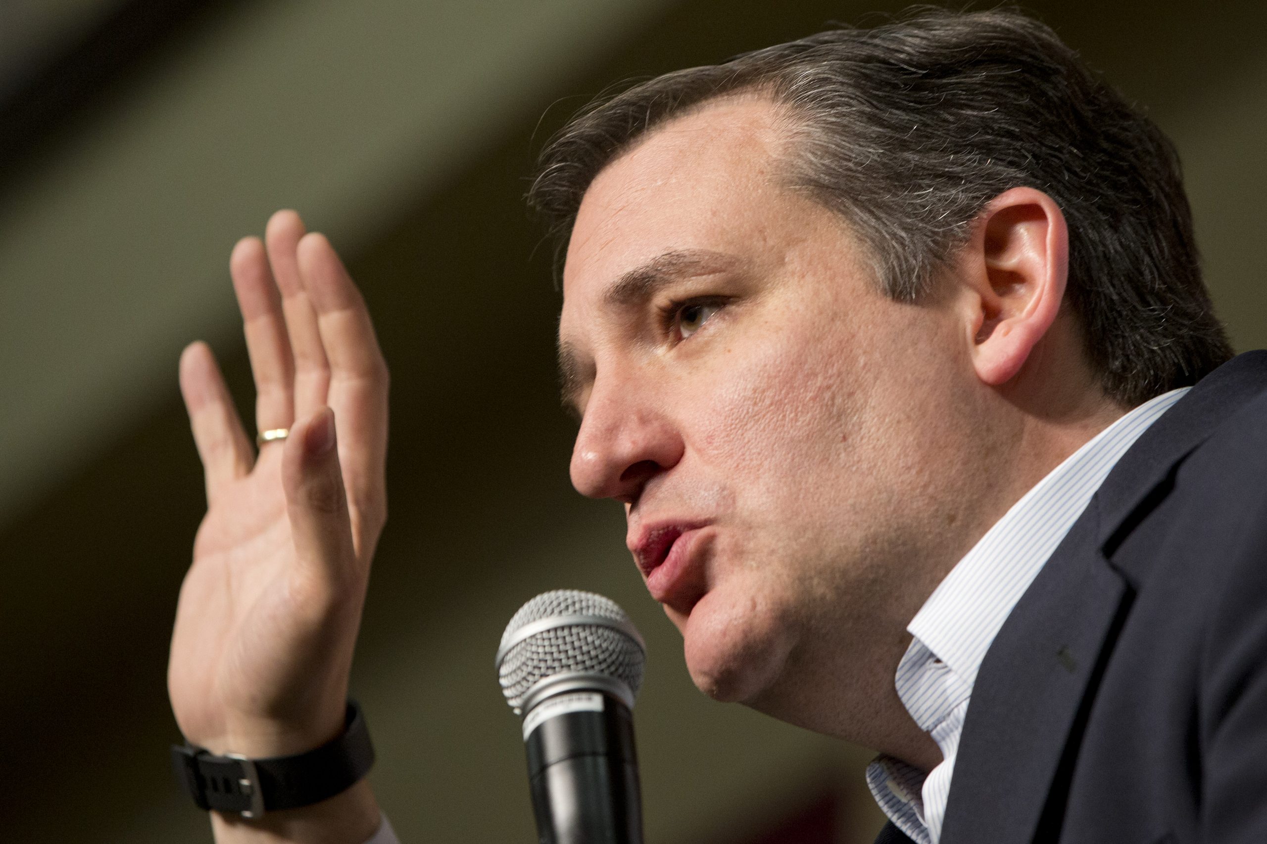 Cruz attacks his own principles on trade