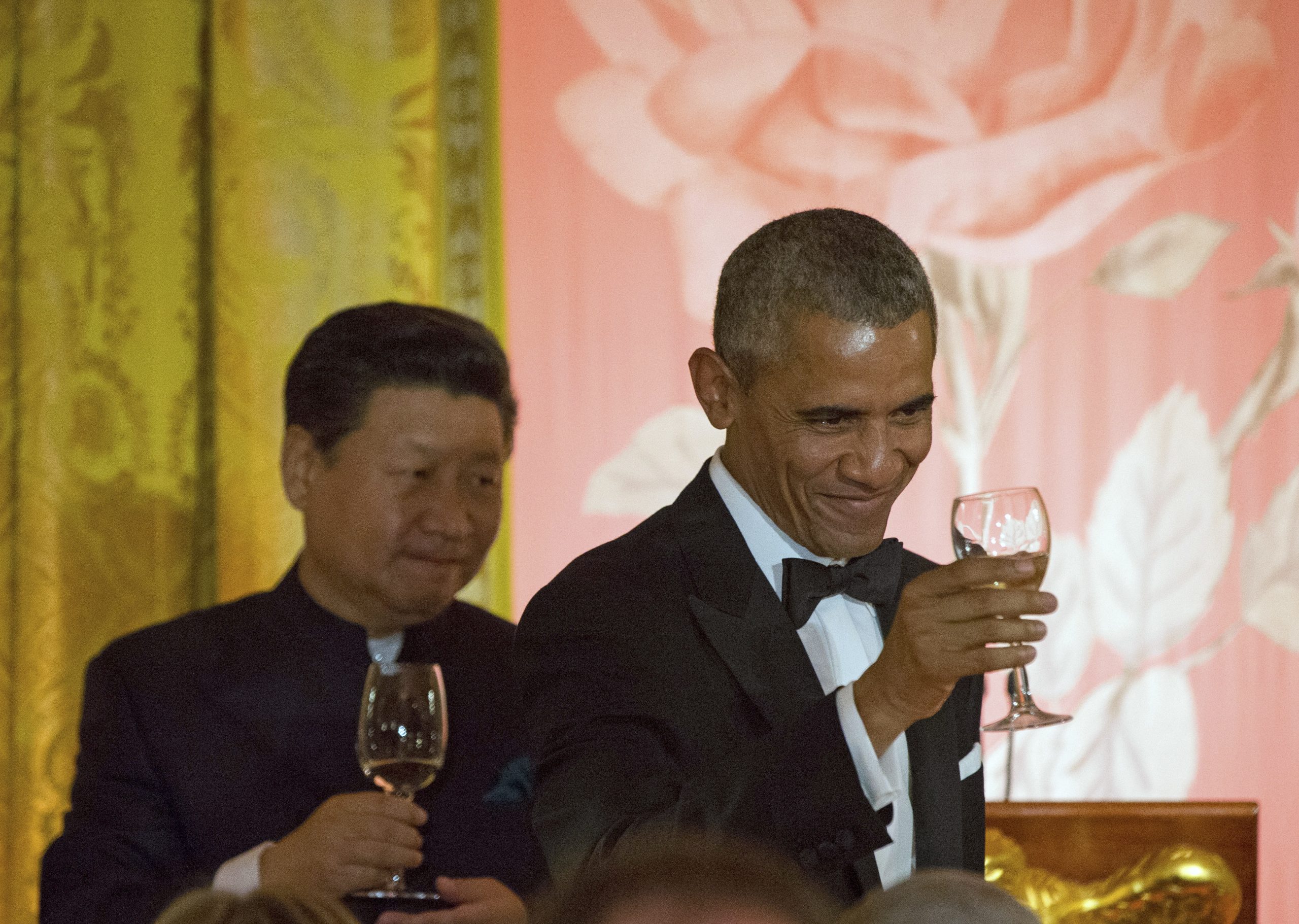 White House cheered for endorsing screw top wines