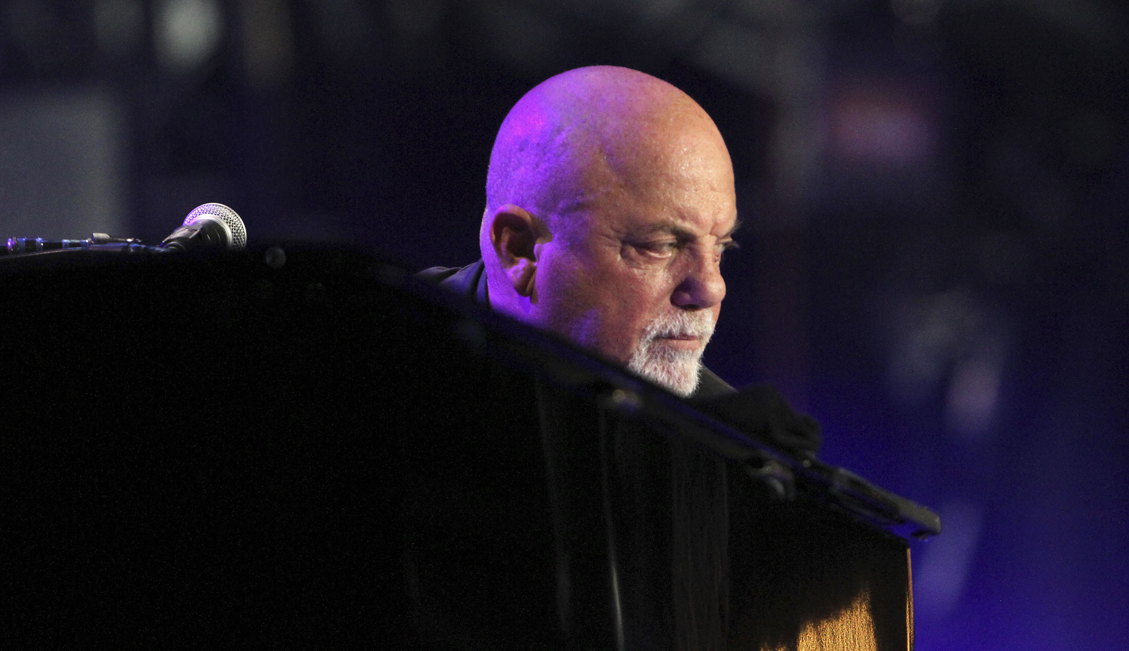 SEE IT: Billy Joel postpones show due to illness