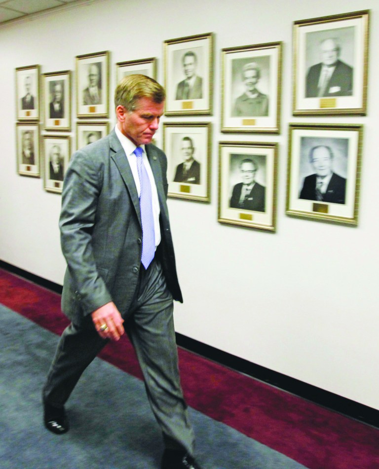 Bob McDonnell plan to axe Virginia gas tax, hike sales tax advances