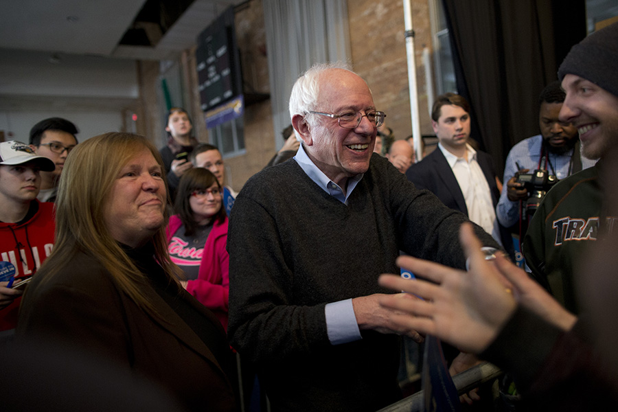 Poll: Sanders beats Trump in 3-way race with Bloomberg