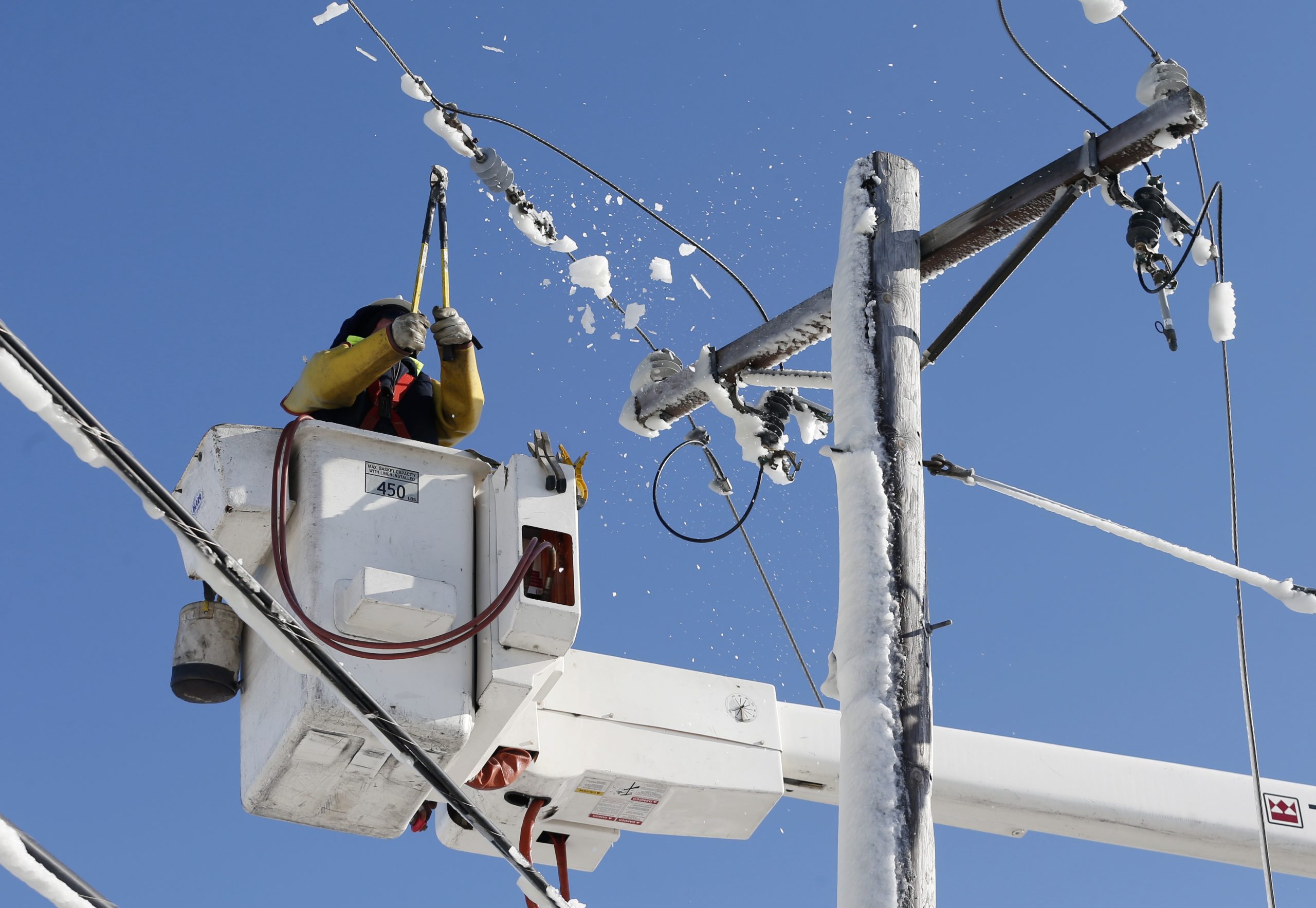 Feds: Snowstorm could impact East Coast energy infrastructure