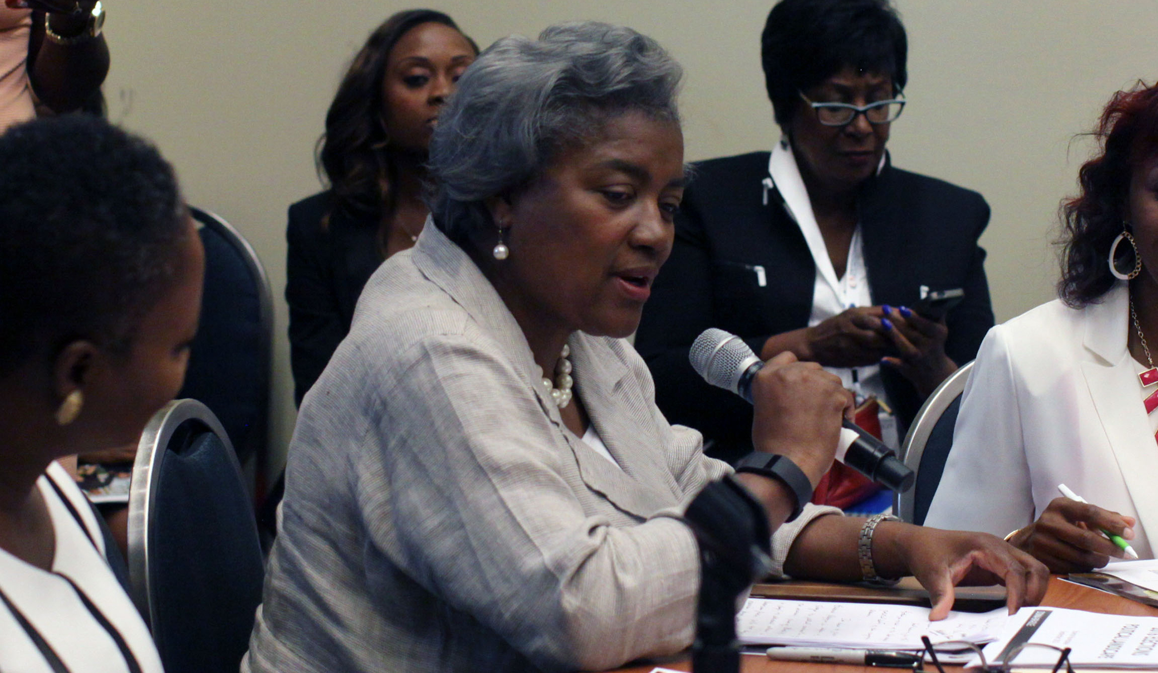 Donna Brazile tells Trump to ‘look at his own house’ before criticizing Hillary Clinton’s DNC arrangement