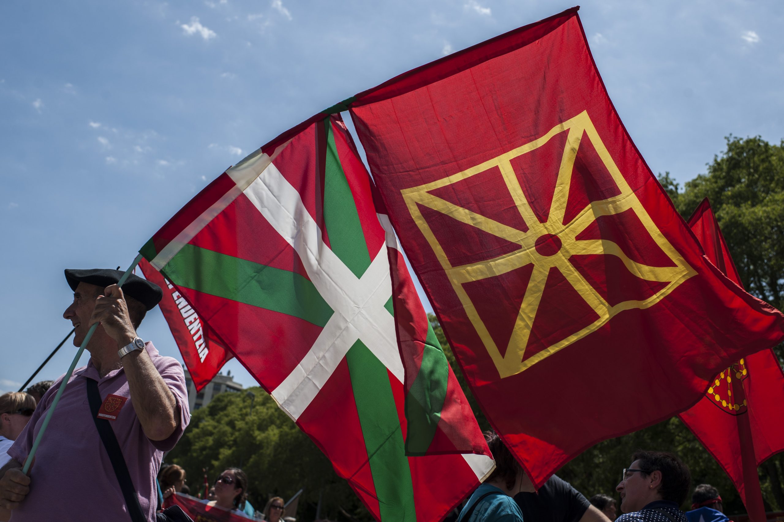 Tens of thousands link hands in Basque region