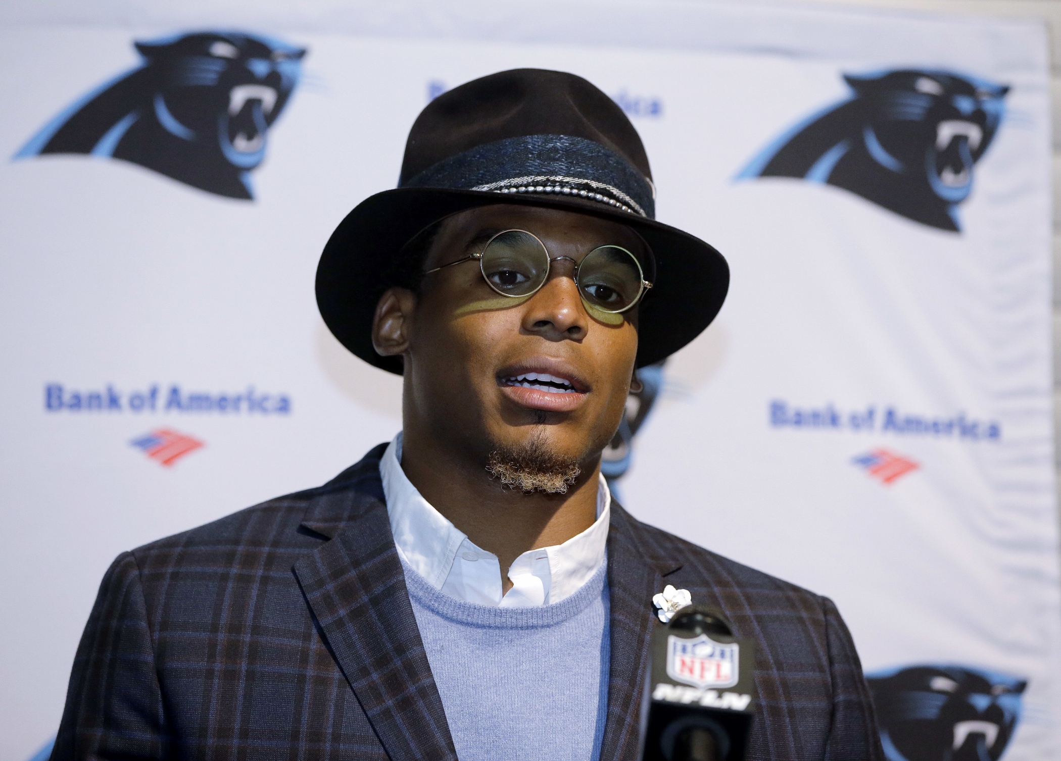 Young female Eagles fan trolls Cam Newton: ‘I think real boys fall on the football’