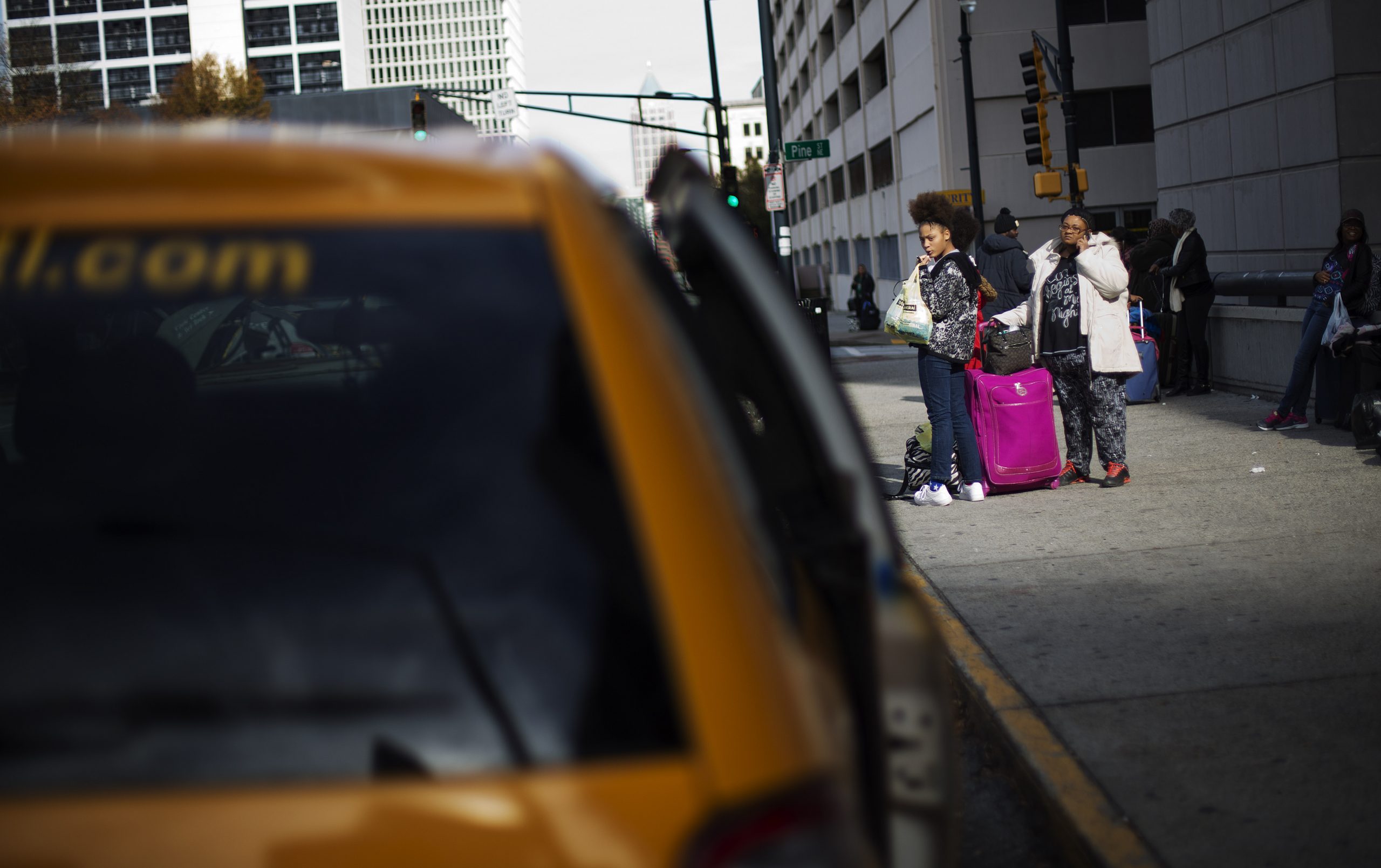 1 dead after bus hijacked in D.C.