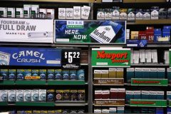 Congress expected to raise minimum tobacco purchasing age to 21