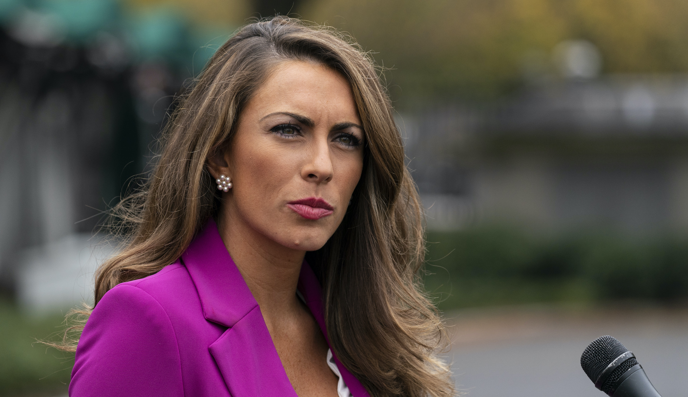 Former White House communications director admits Trump lost election