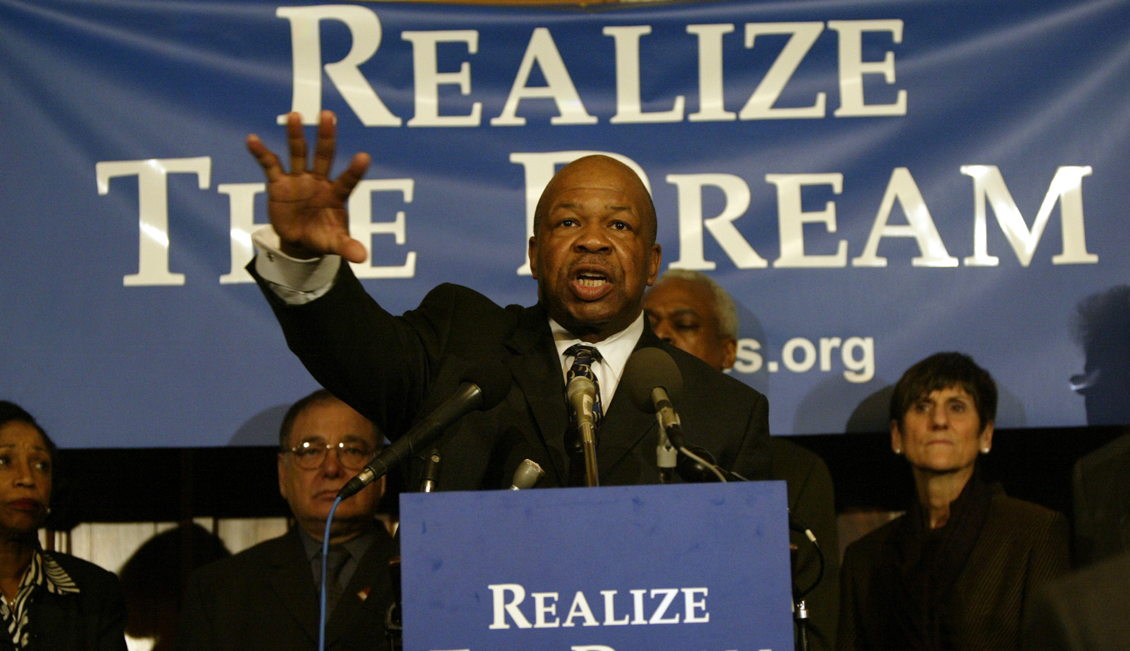 Elijah Cummings to lie in state in US Capitol building