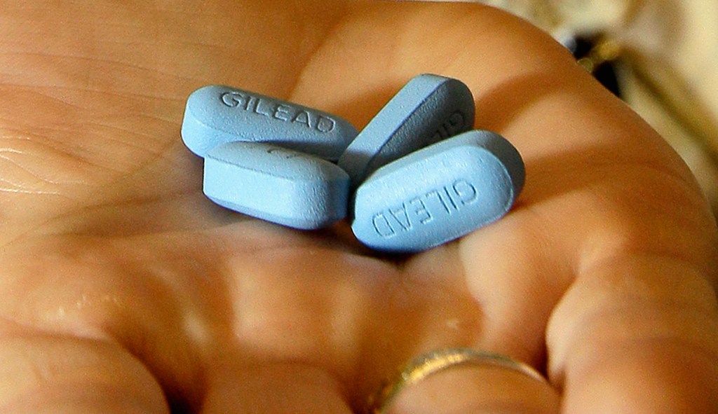 CDC: More troops should be on anti-HIV meds