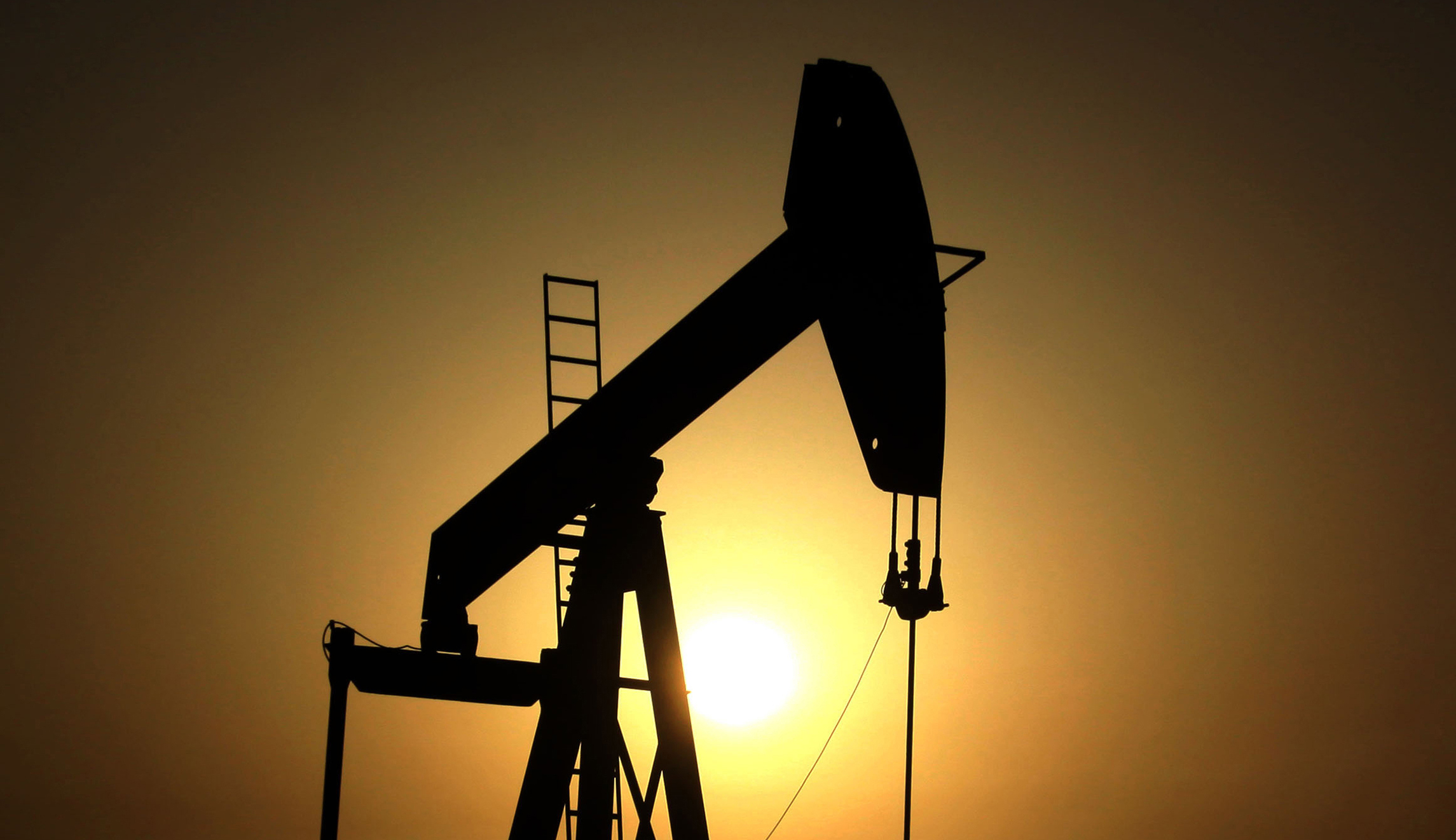 Trump’s tough Iran sanctions may cause higher oil and gas prices