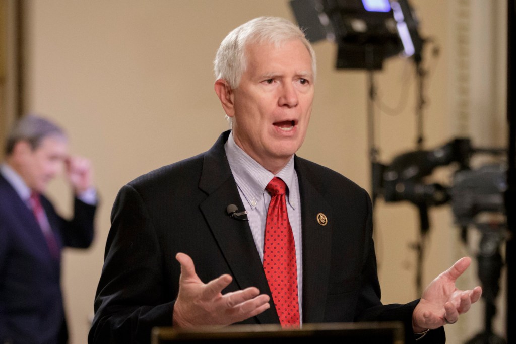 Open Senate primaries give Trump big opportunities for influence