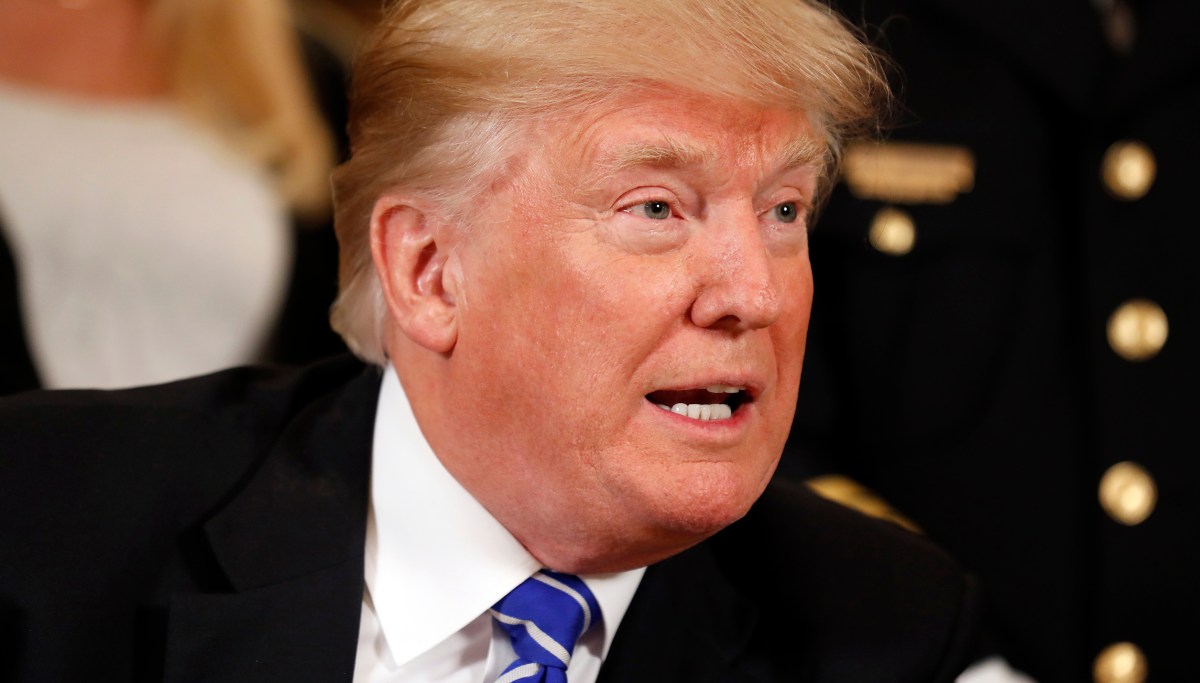 Trump says he wouldn't need vaccine mandates and would convince people: 'I would sell it'