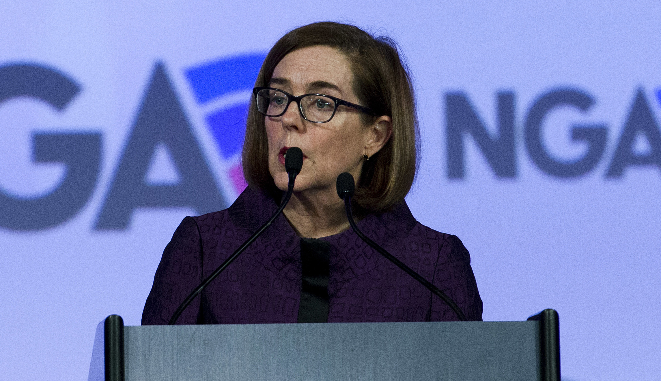 Oregon governor issues more limits on social gatherings, warns second lockdown possible