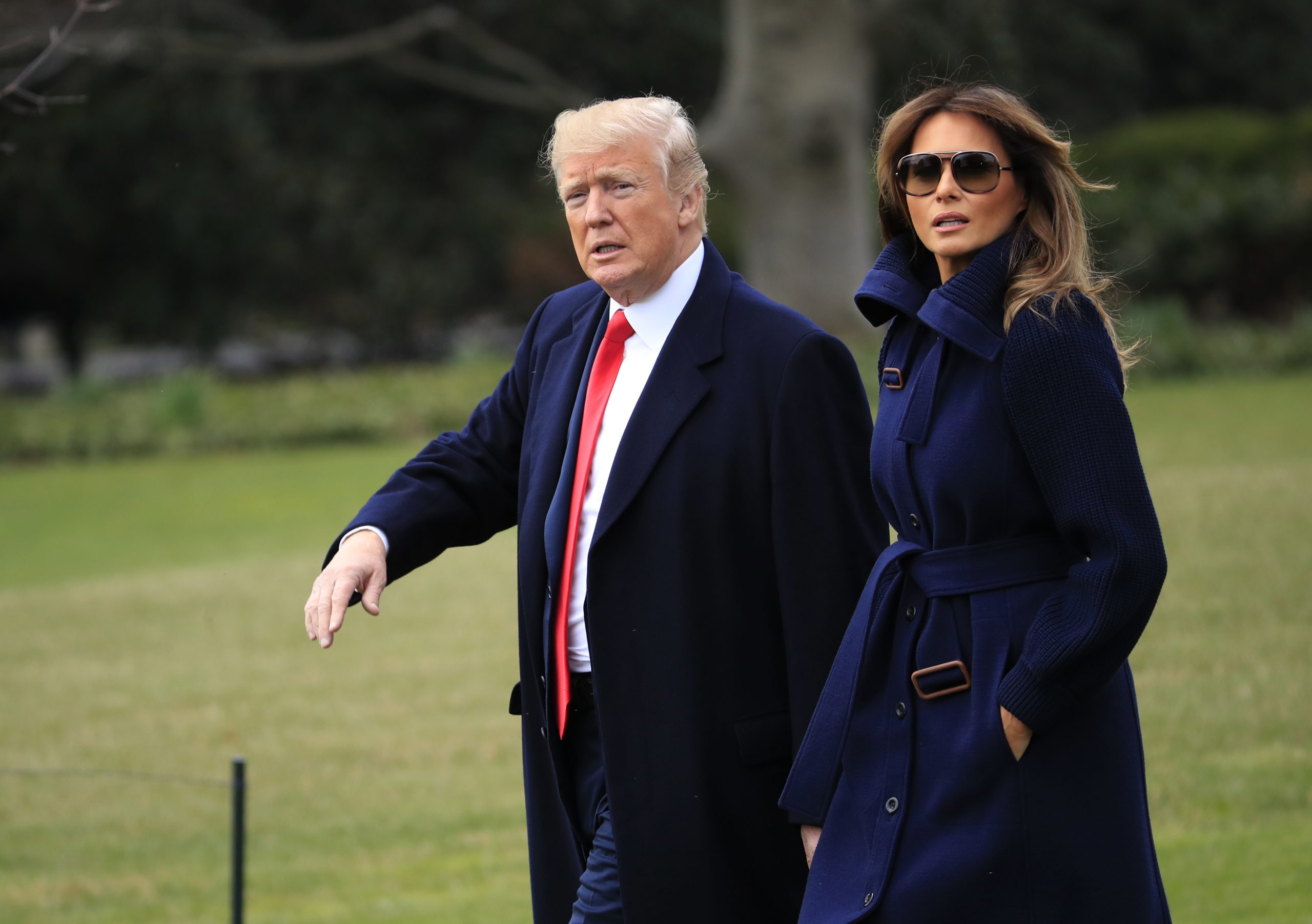 Melania unlikely to divorce Trump as critics hope, Washington Post finds