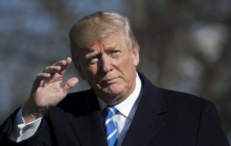 President Donald Trump waves as he arrives back at the White House in Washington, Thursday, April 5, 2018, from a trip to White Sulphur Springs, W.V.