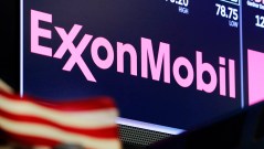 Major oil companies make White House push to rein in EPA costs