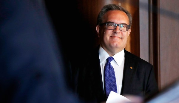 Senate committee approves former lobbyist Andrew Wheeler to succeed Scott Pruitt at EPA