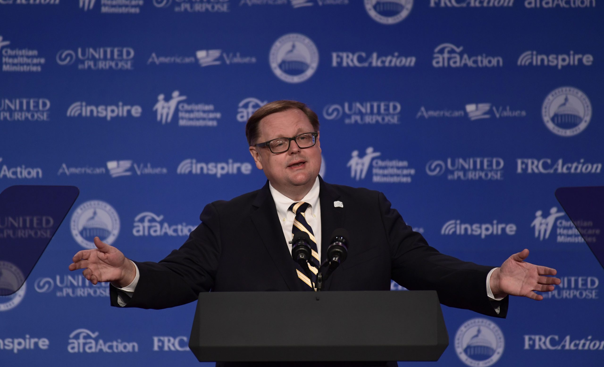 Todd Starnes calls RNC efforts to register voters at gas stations ‘BRILLIANT!’