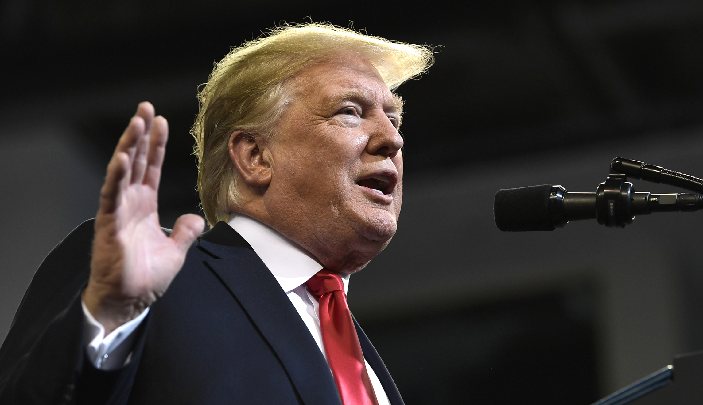 Poll shows public support for Trump-backed immigration cuts