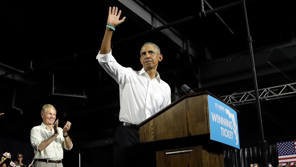 Obama stops for tacos after Miami rally