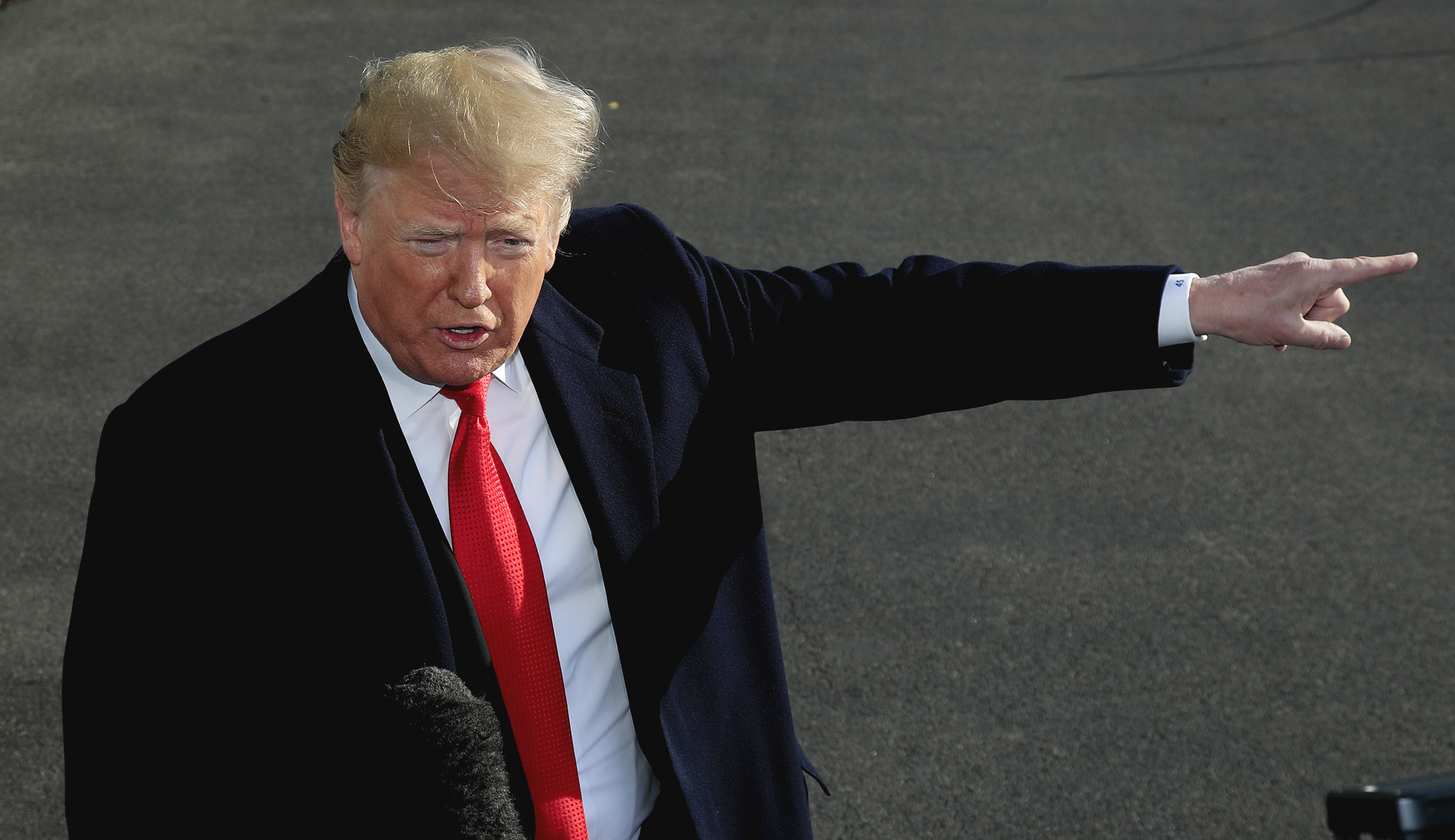 Trump works to shift blame for shutdown to the Democrats