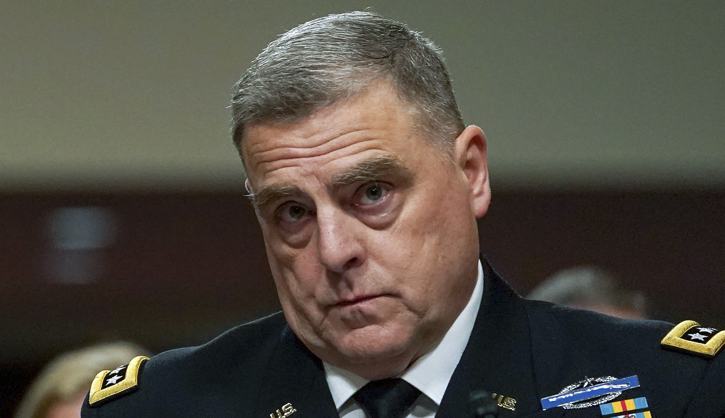 Haircuts amid coronavirus tangle defense leadership