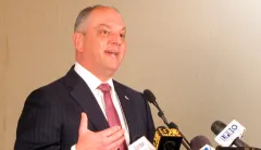 Governor: Louisiana businesses face tax increase without federal help for unemployment fund