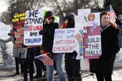 Poll: Trump voters will mutiny if the wall isn’t built, faces 43 percent drop in support
