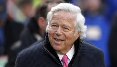 Patriots owner Robert Kraft charged with soliciting sex in Florida