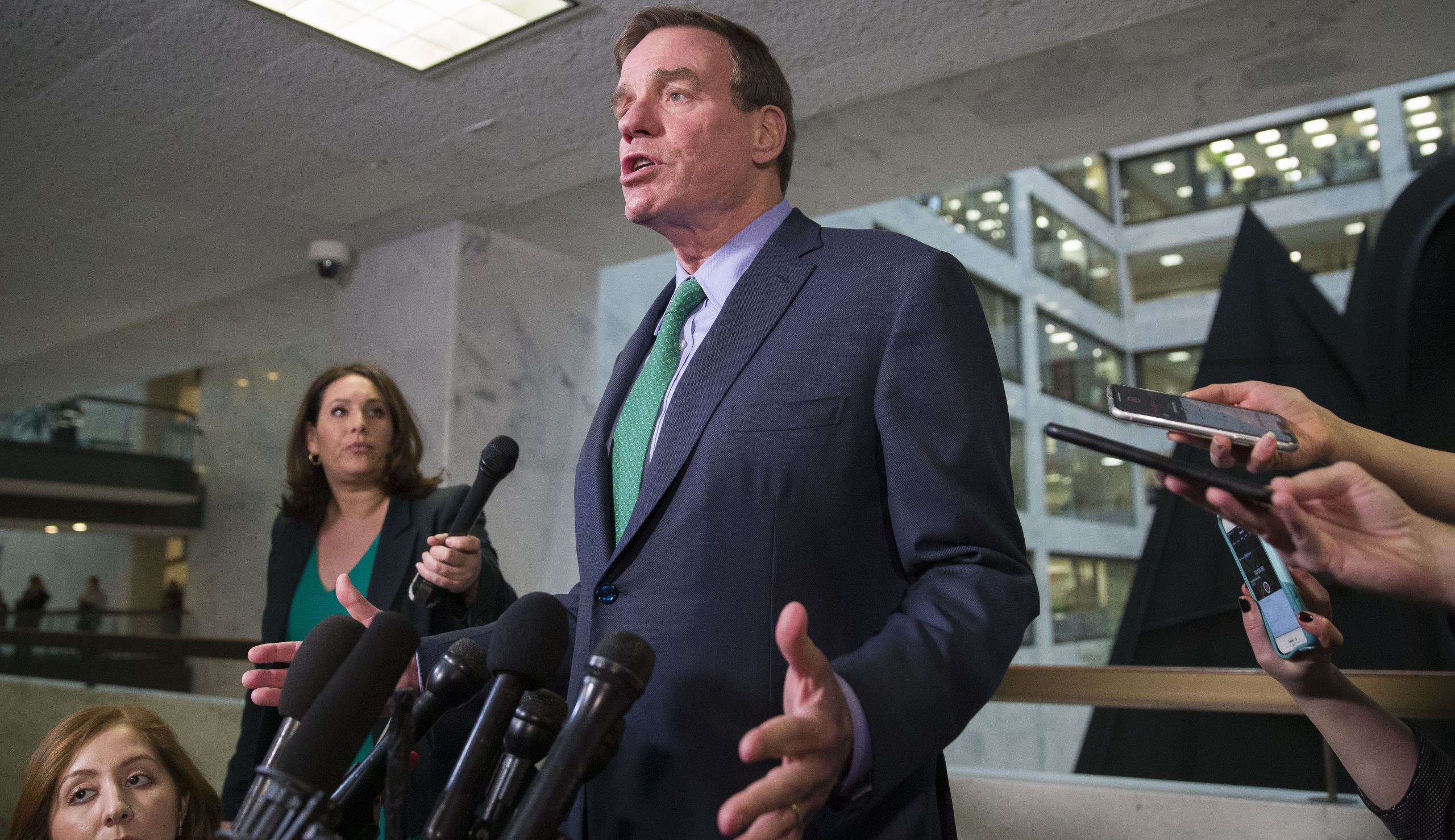 Mark Warner: No one can ‘factually’ argue against ‘plenty of evidence’ showing Trump camp-Russia collaboration