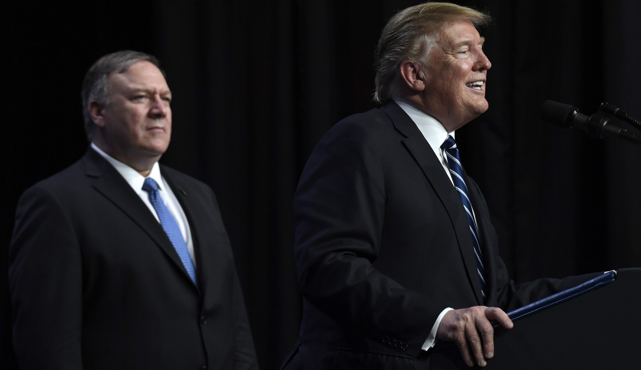 Pompeo breaks with Trump to question Dr. Oz’s ties to Turkey
