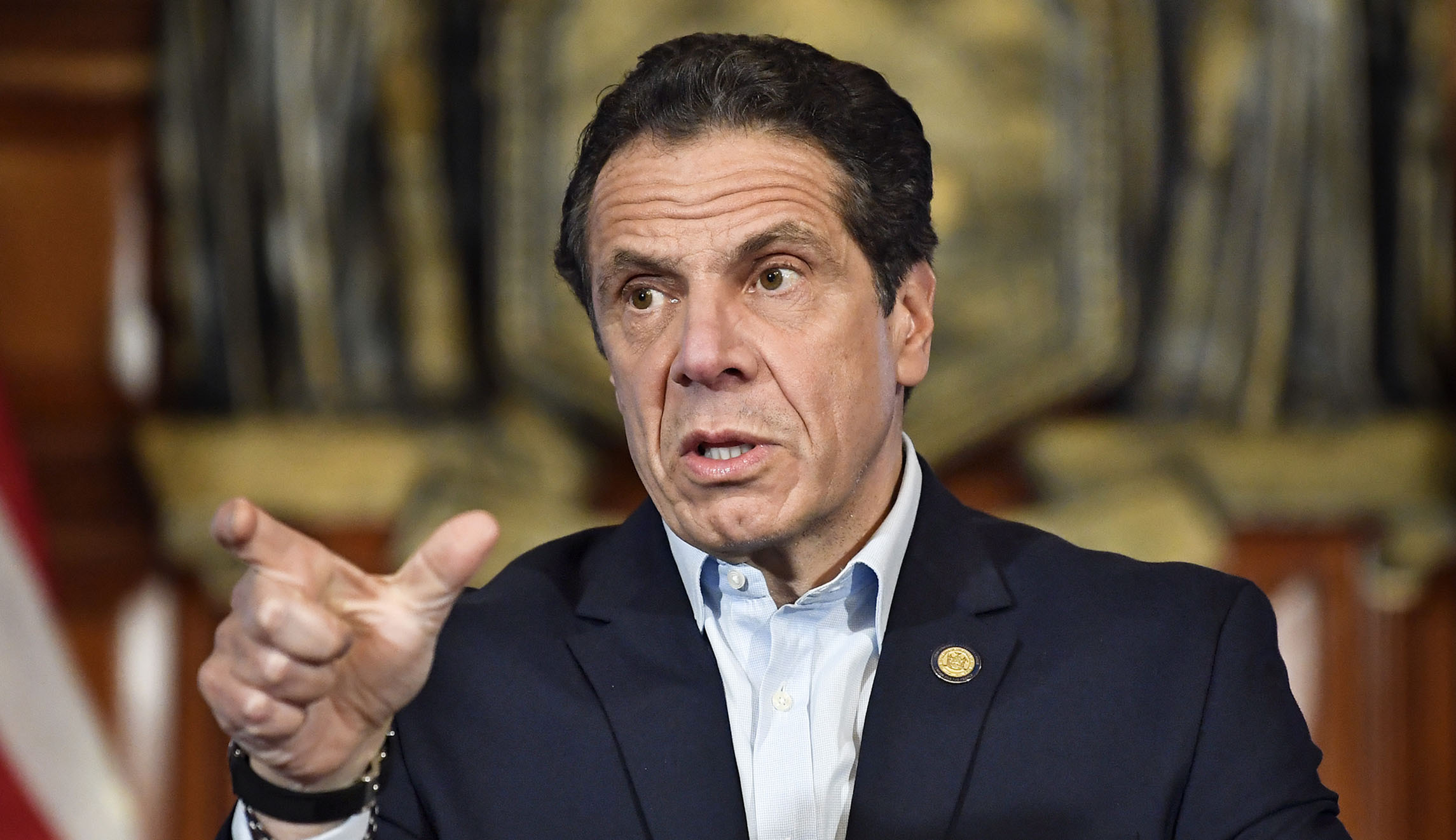 NY Gov. Cuomo signs bill banning teachers from being armed