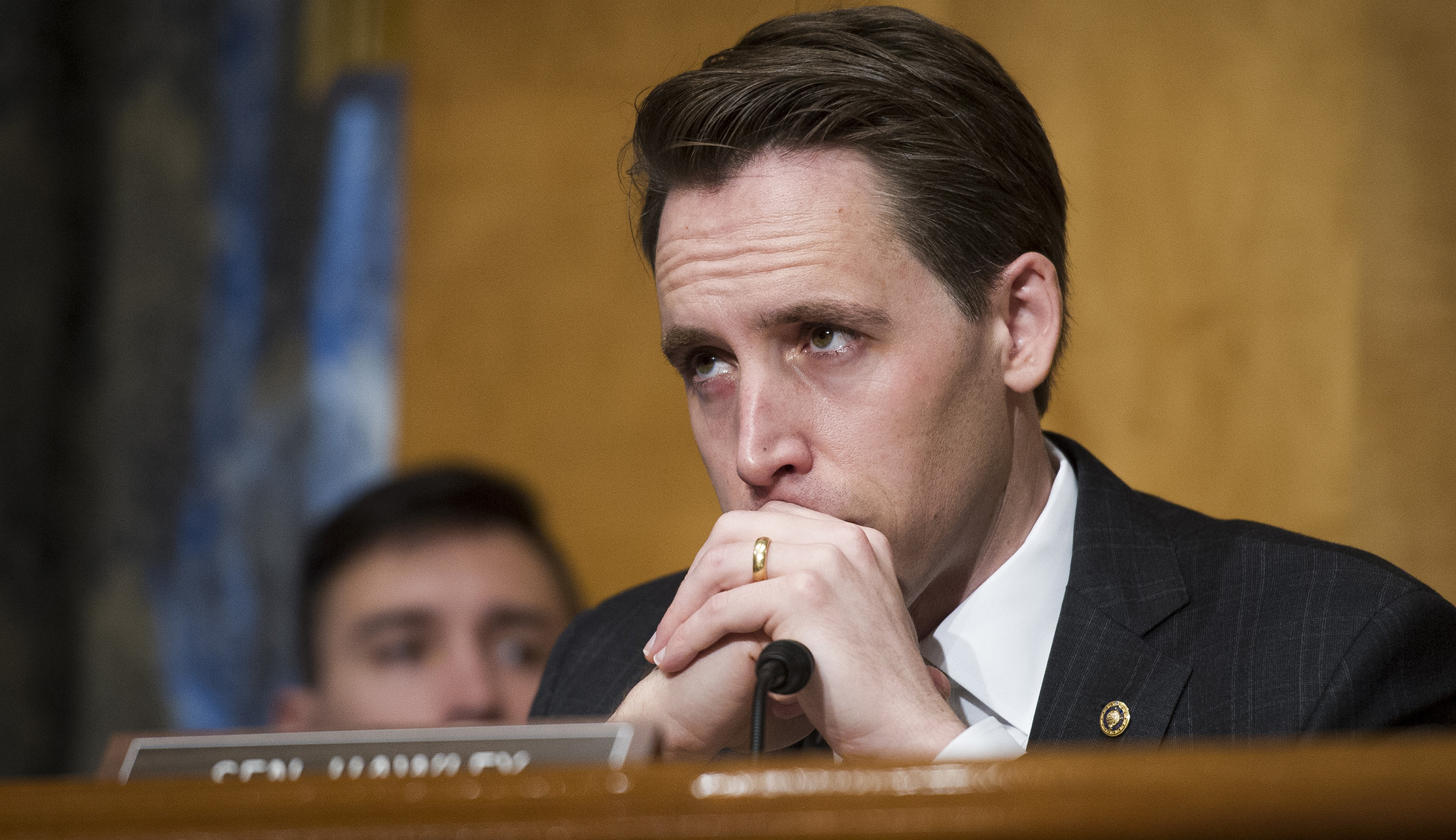Hawley advocates Biden ending support for Ukraine NATO membership