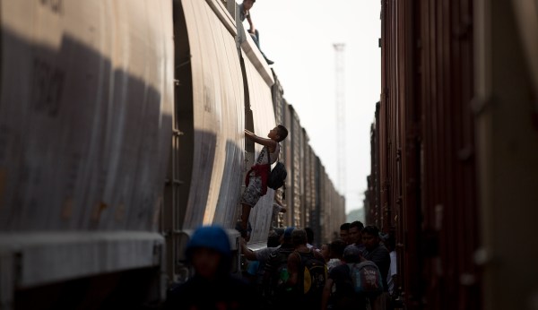 VIDEO: Migrant loses foot in Mexico as he tries to board ‘La Bestia’ train bound for US border