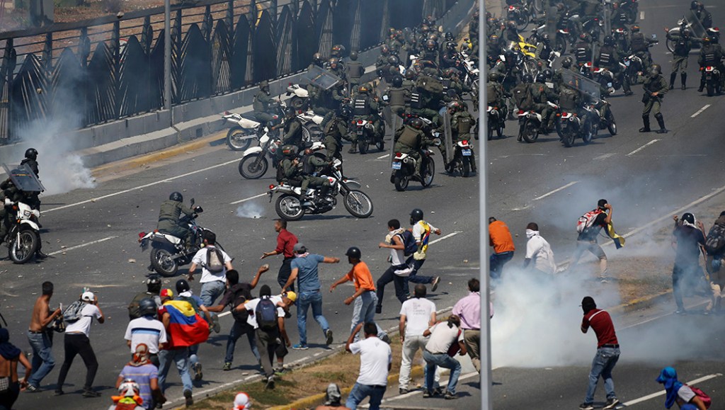 CNN, BBC pulled off the air by Maduro’s regime
